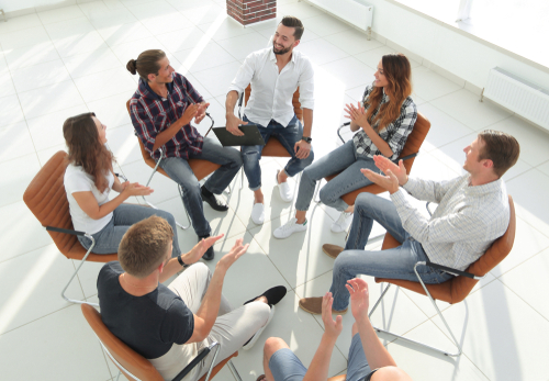 https://lifecoach4me.gr/wp-content/uploads/2026/06/group-coaching.jpg
